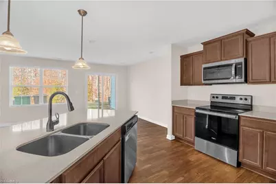 3859 Copperfield Court, High Point, NC 27265 - Photo 10