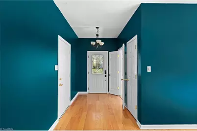 1108 Elmwood Avenue, High Point, NC 27265 - Photo 10