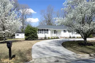 1312 Greenwood Terrace, Burlington, NC 27215 - Photo 4