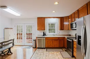 634 Swannanoa Ave, Liberty, NC 27298 - Photo 4