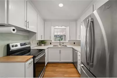 1035 Wendover Circle, Winston-Salem, NC 27104 - Photo 16