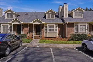 10 Park Village Ln, Greensboro, NC 27455 - Photo 2
