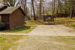 303 Island Dr, Madison, NC 27025 - Photo 2