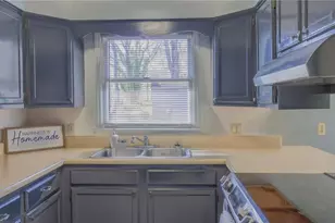 303 Island Dr, Madison, NC 27025 - Photo 8