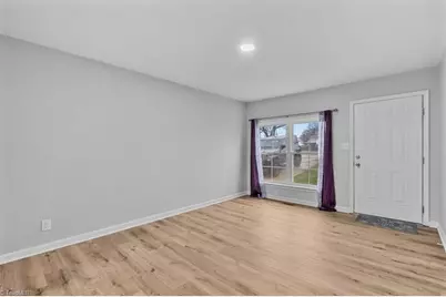 1502 Summit Avenue, Greensboro, NC 27405 - Photo 8