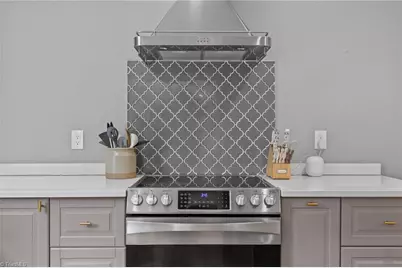 111 Milnor Place, Winston-Salem, NC 27104 - Photo 10