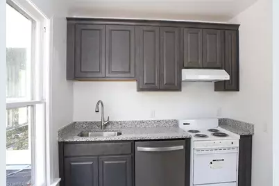 201 Tate Street #E, Greensboro, NC 27403 - Photo 8