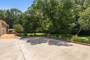 1926 Downing Dr, Burlington, NC 27215 - Photo 34