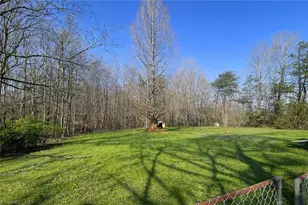 7601 Happy Hill Rd, Kernersville, NC 27284 - Photo 12