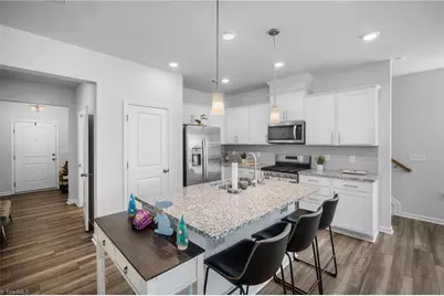 818 Falls Grove Trail, High Point, NC 27265 - Photo 4