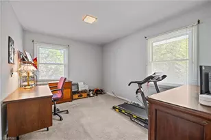 709 Overbrook Dr, High Point, NC 27262 - Photo 14