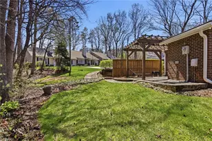 29 Brownstone Ln, Greensboro, NC 27410 - Photo 6