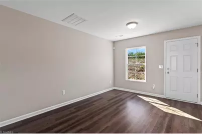 109 Lemon Lane, Greensboro, NC 27405 - Photo 10