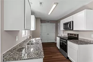 109 Lemon Ln, Greensboro, NC 27405 - Photo 12