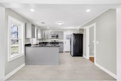 186 King Street, West Jefferson, NC 28694 - Photo 16