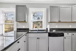 186 King St, West Jefferson, NC 28694 - Photo 12