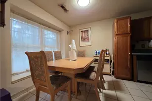 4106 Broadacres Dr, Greensboro, NC 27407 - Photo 6