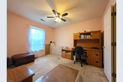 4106 Broadacres Drive, Greensboro, NC 27407 - Photo 12