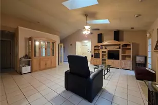 4106 Broadacres Dr, Greensboro, NC 27407 - Photo 10