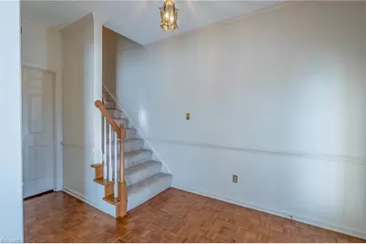 27 Fountain Manor Drive, Greensboro, NC 27405 - Photo 4