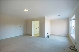 27 Fountain Manor Dr, Greensboro, NC 27405 - Photo 22