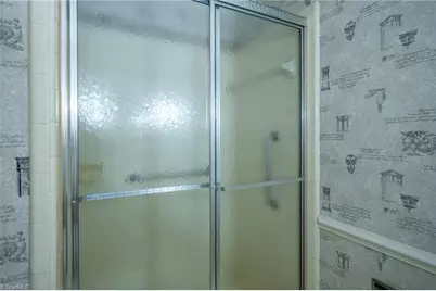 27 Fountain Manor Drive, Greensboro, NC 27405 - Photo 18