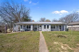 102 104 106 Warner St, Thomasville, NC 27360 - Photo 2