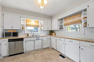 304 Harden St, Graham, NC 27253 - Photo 10