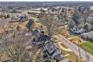 304 Harden St, Graham, NC 27253 - Photo 34