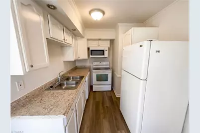 1414 Larchmont Drive, Greensboro, NC 27405 - Photo 2