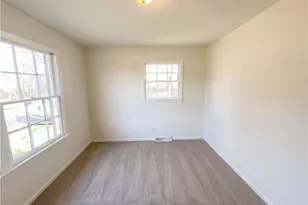 1414 Larchmont Dr, Greensboro, NC 27405 - Photo 14