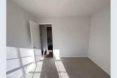 1414 Larchmont Drive, Greensboro, NC 27405 - Photo 12