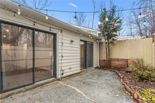 2662 Cottage Pl, Greensboro, NC 27455 - Photo 16