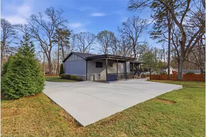 4900 Forest Oaks Drive, Greensboro, NC 27406 - Photo 32