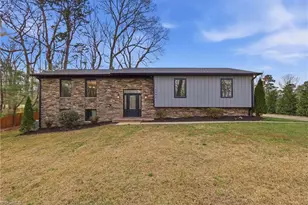 4900 Forest Oaks Dr, Greensboro, NC 27406 - Photo 2