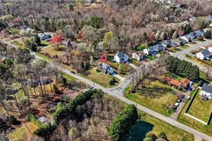 201 Harmon Ridge Ln, Kernersville, NC 27284 - Photo 4