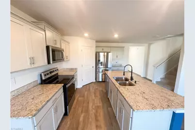 700 Hickory Point Drive, Lexington, NC 27292 - Photo 2
