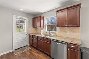 1716 Camden Rd, Winston-Salem, NC 27103 - Photo 12