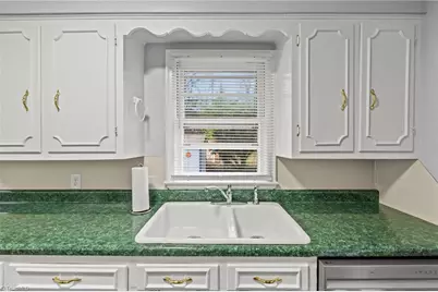 800 Creekside Drive, High Point, NC 27262 - Photo 16