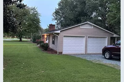 702 Trail One, Burlington, NC 27215 - Photo 2