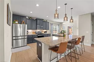 672 Mahogany Dr, Thomasville, NC 27360 - Photo 8