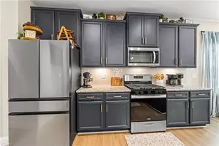 672 Mahogany Dr, Thomasville, NC 27360 - Photo 10