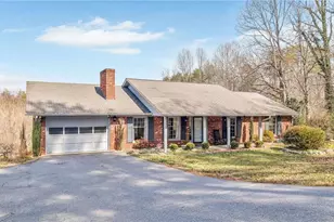 1542 Cedar Ln, Wilkesboro, NC 28651 - Photo 1