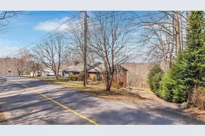 1542 Cedar Lane, Wilkesboro, NC 28651 - Photo 8