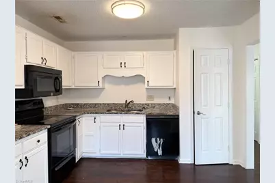 812 Ashebrook Drive #D, Greensboro, NC 27409 - Photo 8