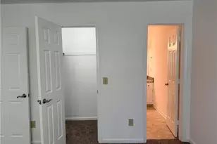 812 Ashebrook Dr, Greensboro, NC 27409 - Photo 12