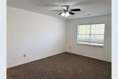 812 Ashebrook Drive #D, Greensboro, NC 27409 - Photo 10