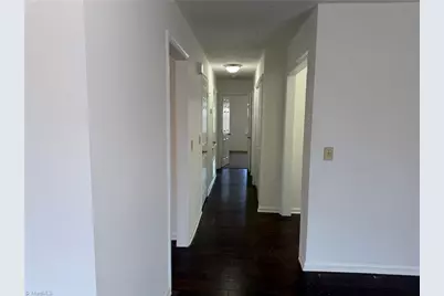 812 Ashebrook Drive #D, Greensboro, NC 27409 - Photo 4