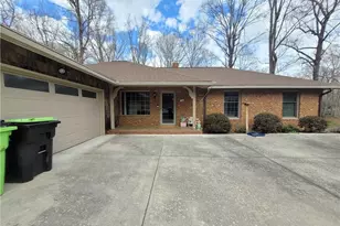 5 Windsor Cir, Thomasville, NC 27360 - Photo 6