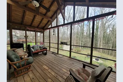 5 Windsor Circle, Thomasville, NC 27360 - Photo 32